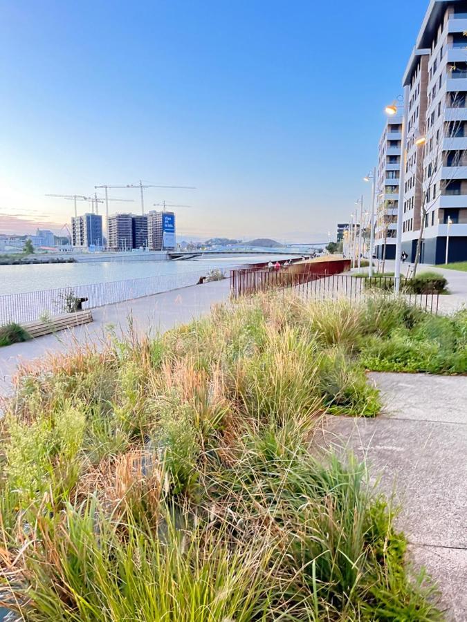 Small Lux Beachcity Close To The River,Metro And Parking Bilbao Eksteriør billede